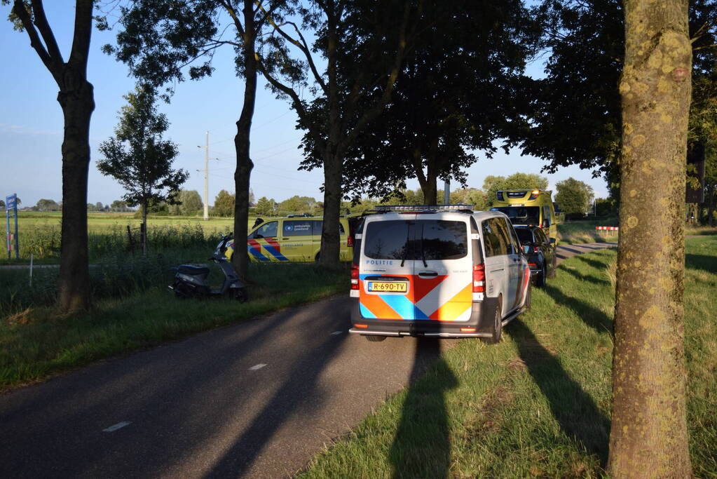 Ongeval met scooterrijder op fietspad