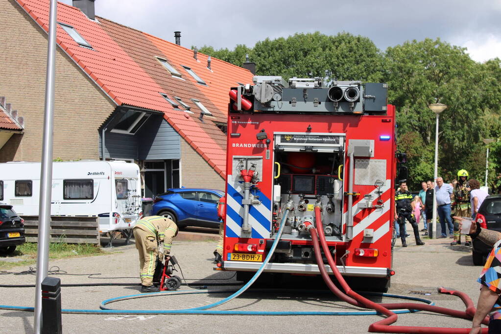 Woning flink beschadigd na brand, brandstichter aangehouden