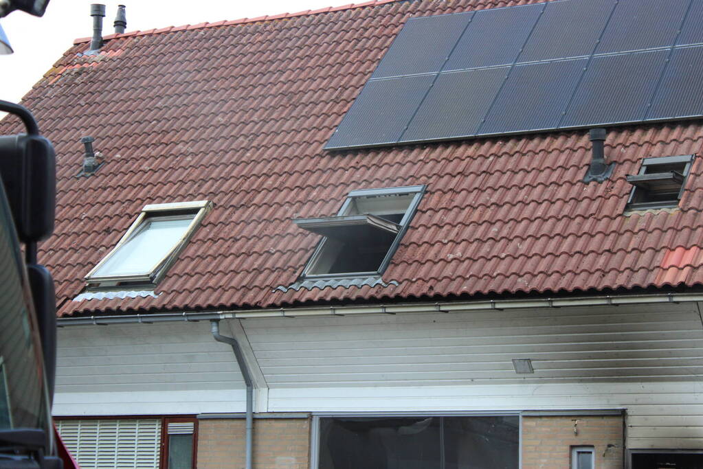 Woning flink beschadigd na brand, brandstichter aangehouden