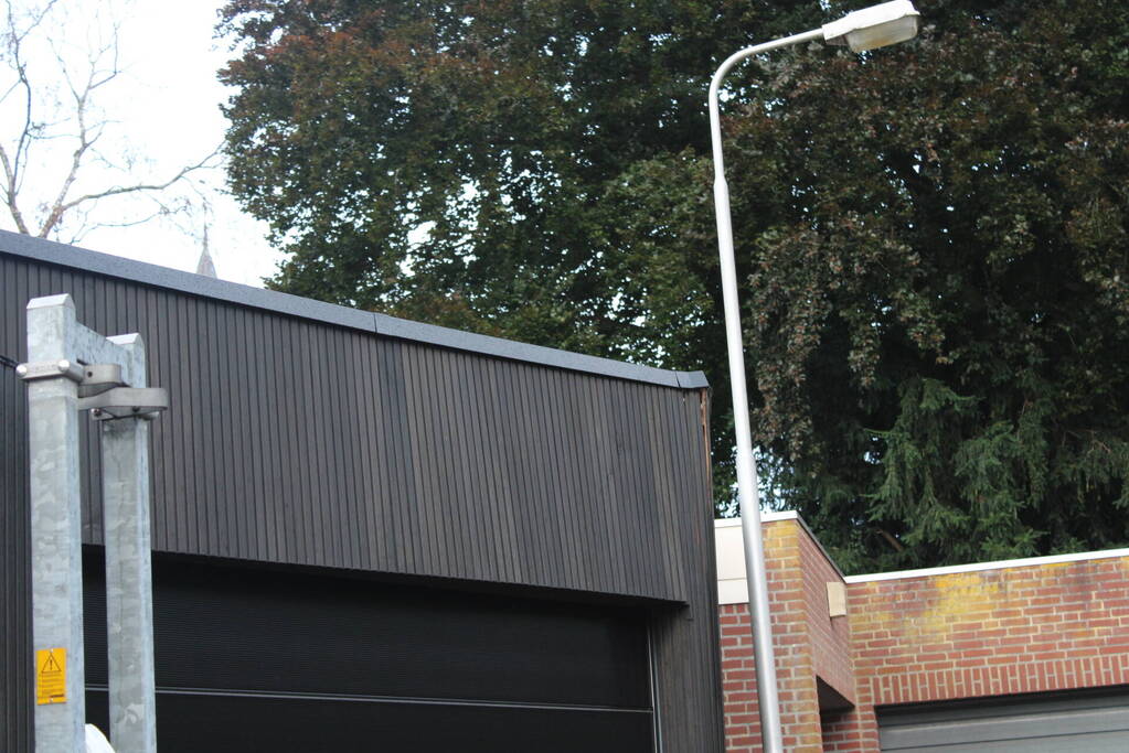 Dak zakt in na forse regenbuien