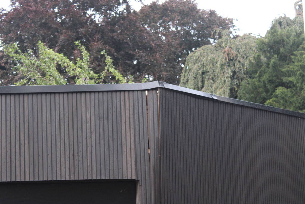 Dak zakt in na forse regenbuien