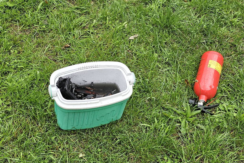 Brand op zolder van woning door accu