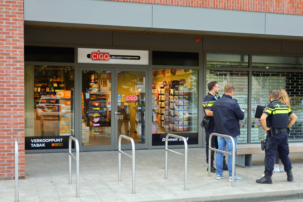 Verdachten voortvluchtig na overval op winkel