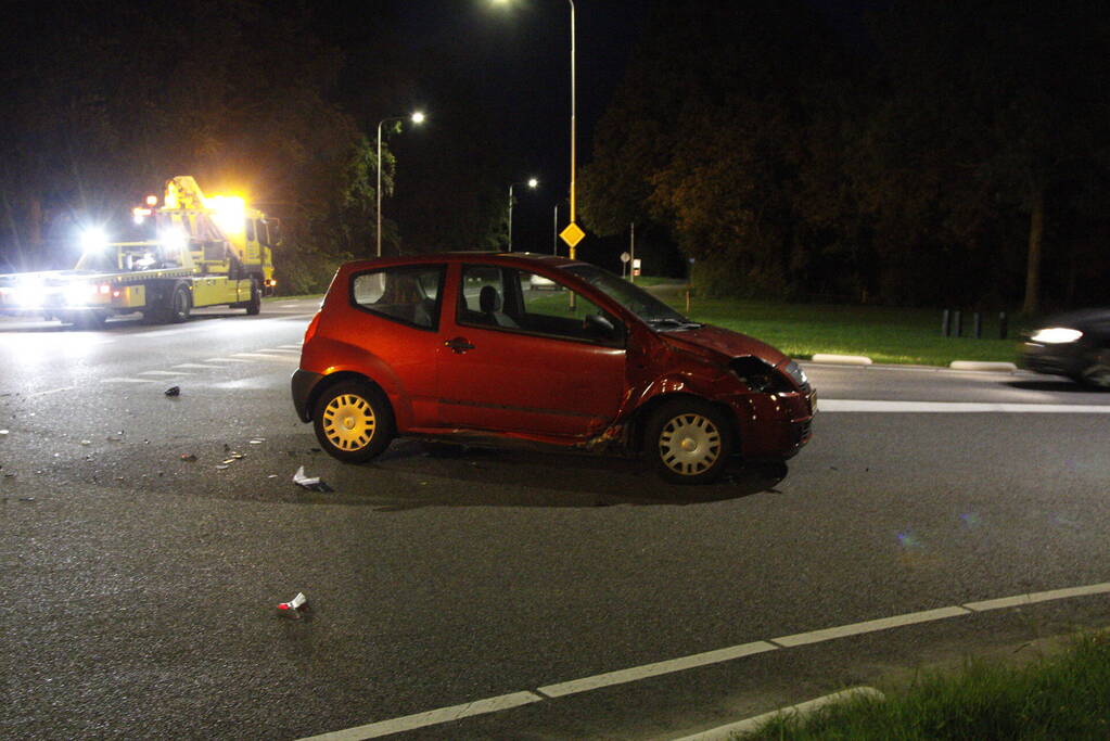 Motorrijder gewond bij botsing met auto