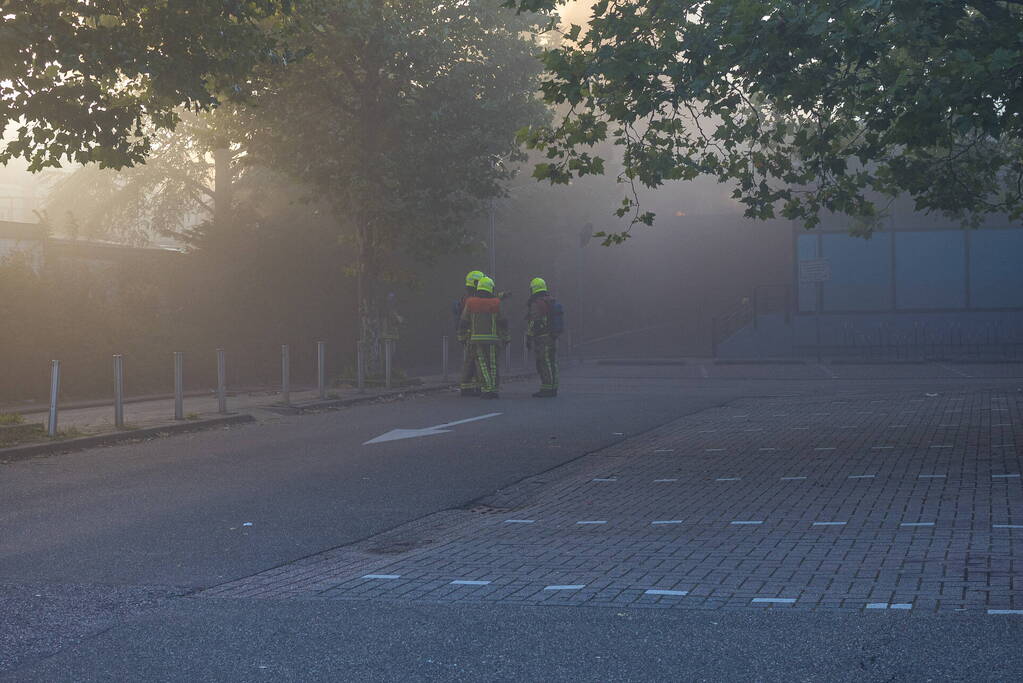Grote uitslaande brand bij Albert Heijn