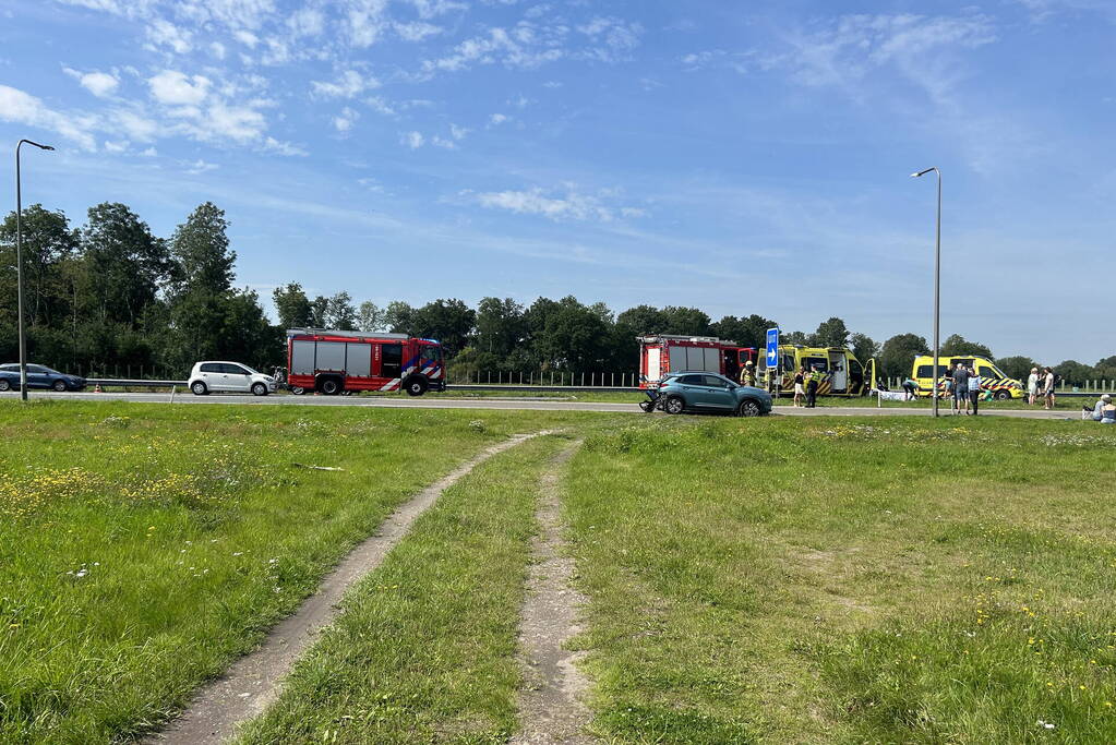 Schade en gewonden bij aanrijding