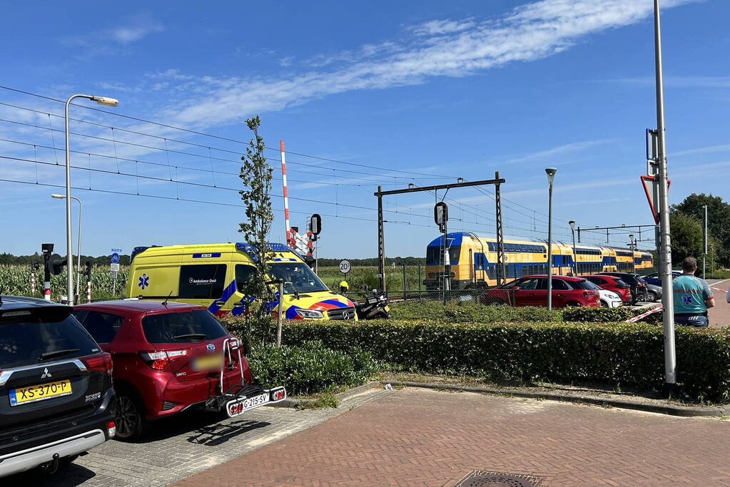 Geen treinverkeer door aanrijding met trein