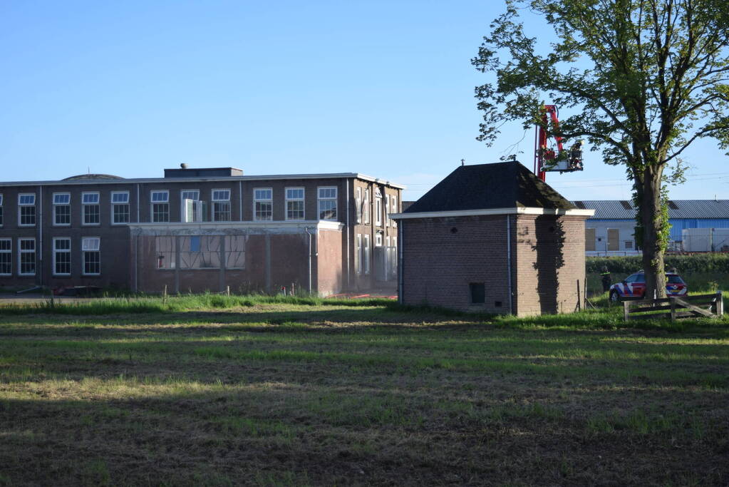 Brand in leegstaand gebouw