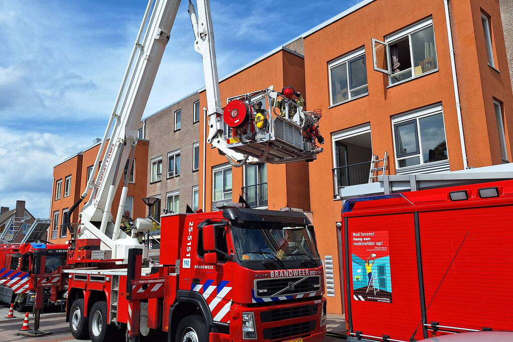 Brandweer oefent brand in woning met slachtoffer
