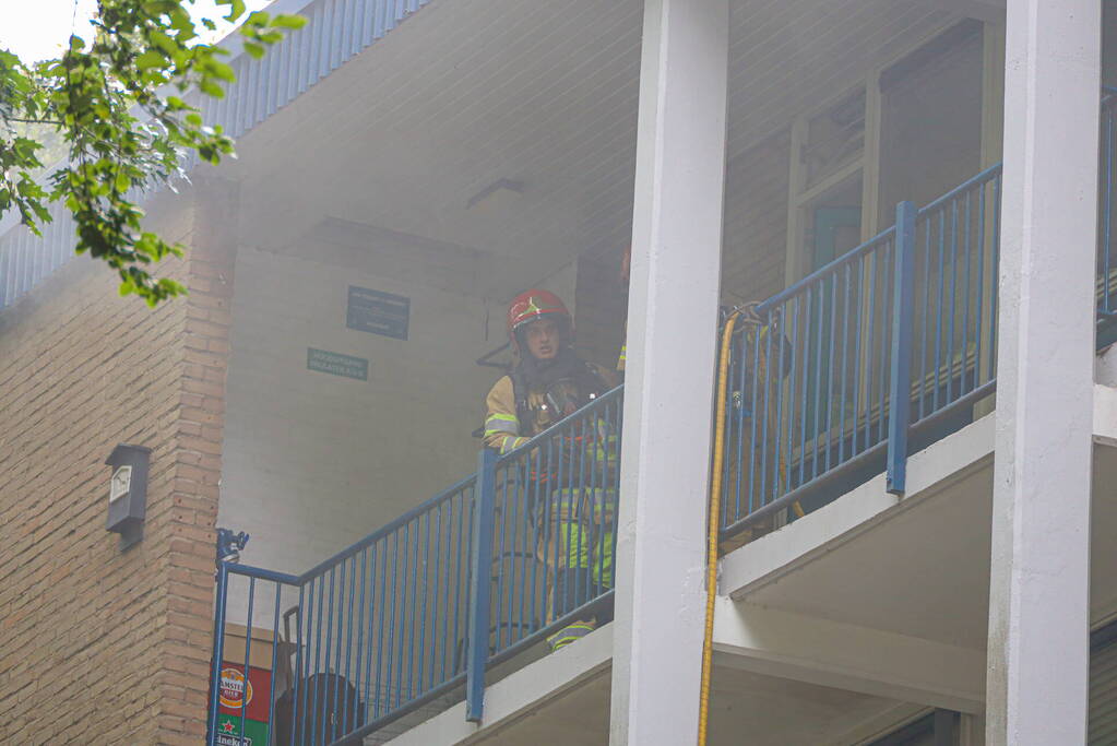 Brand op vierde verdieping van appartementencomplex