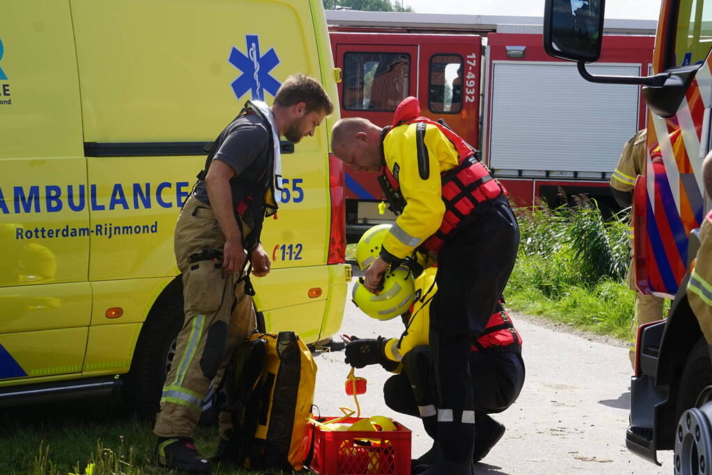 Grote zoekactie na aantreffen step bij pont over water