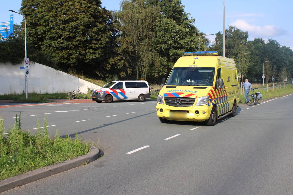 Fietser gewond bij aanrijding met auto