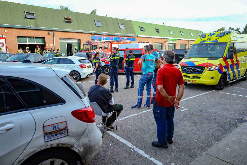Brandweer voorkomt flinke brand in garagebedrijf