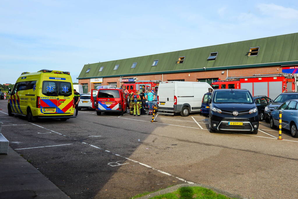 Brandweer voorkomt flinke brand in garagebedrijf
