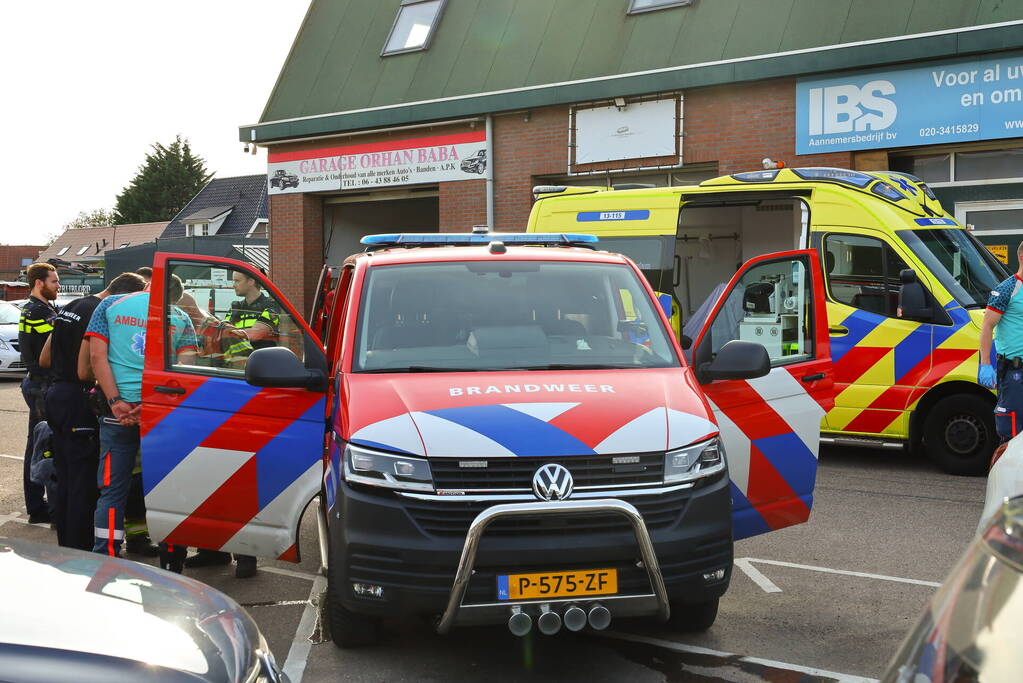 Brandweer voorkomt flinke brand in garagebedrijf