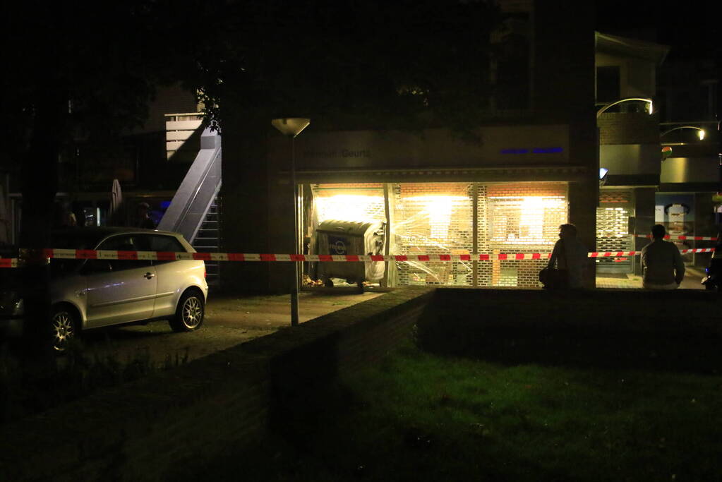 Achtervolging na ramkraak op juwelier