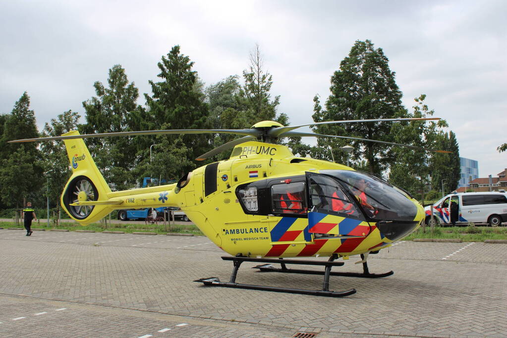 Traumahelikopter landt bij penitentiaire Inrichting