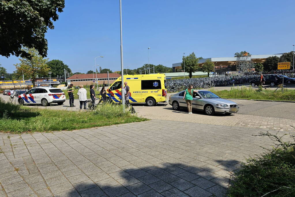 Fietser op e-bike gewond na valpartij