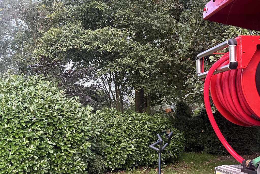 Brand in tuin snel onder controle