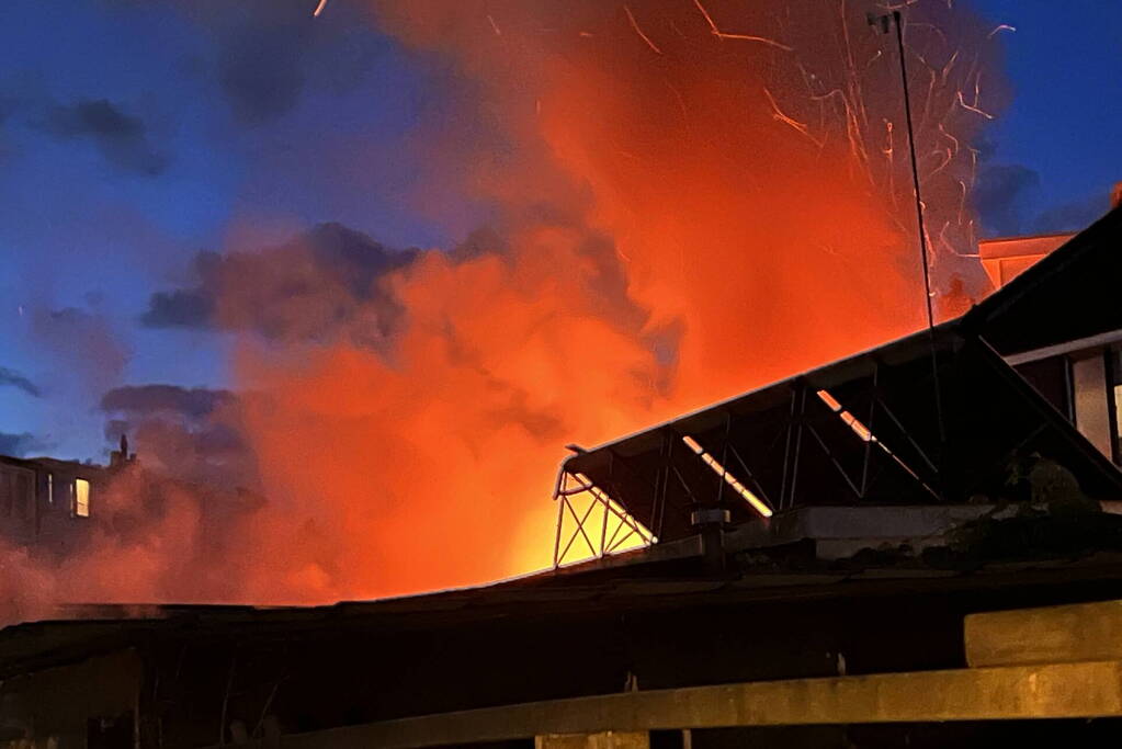 Uitslaande brand in een garage