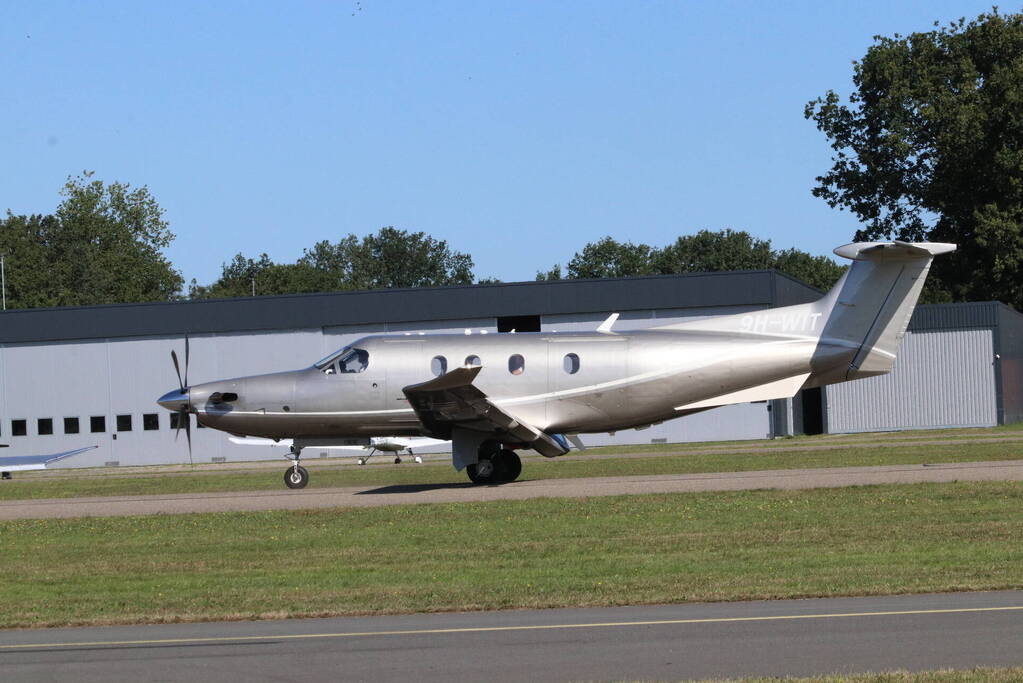 Van der Poel met privévliegtuig aangekomen