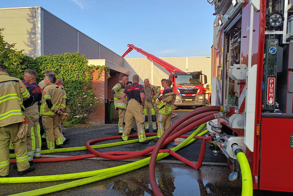 Grote brand bij autogarage