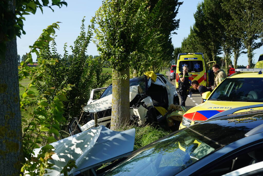 Bestuurder onder invloed veroorzaakt ernstig ongeval op polderweg