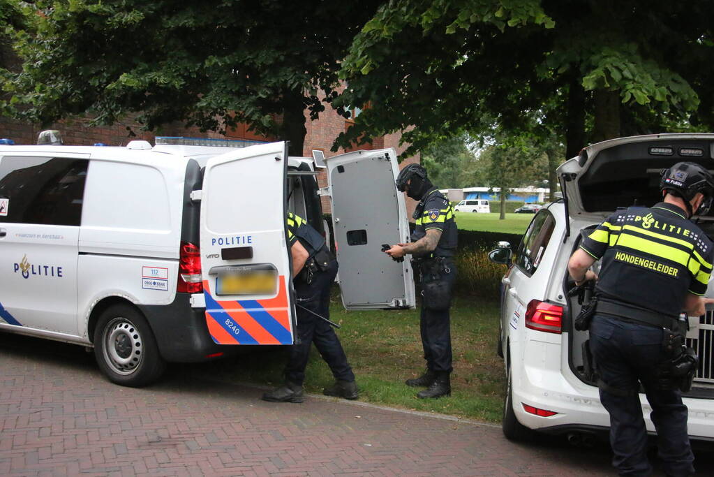 Politie overmeesterd verward persoon