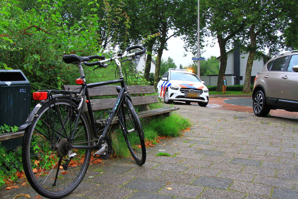 Fietser gewond bij botsing op rotonde