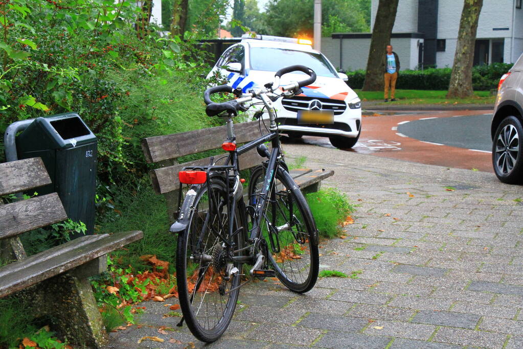 Fietser gewond bij botsing op rotonde