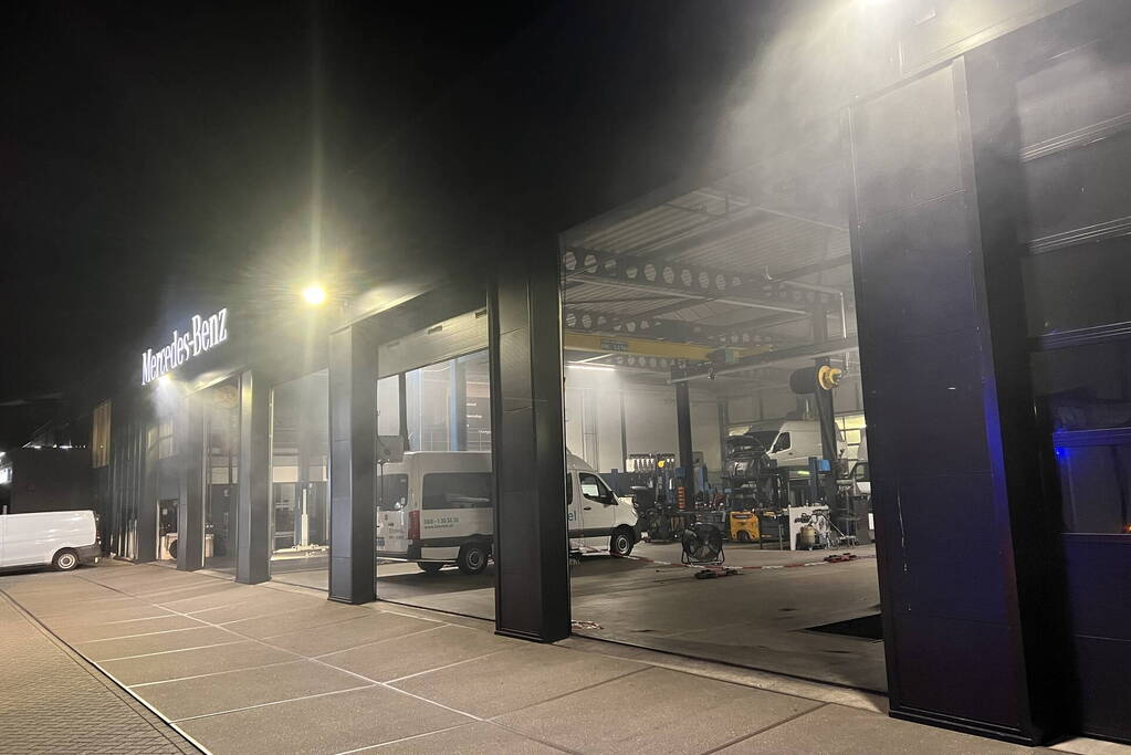 Flinke rookontwikkeling in garagebedrijf