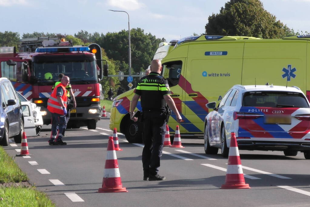 Gewonden bij ongeval tussen meerdere voertuigen