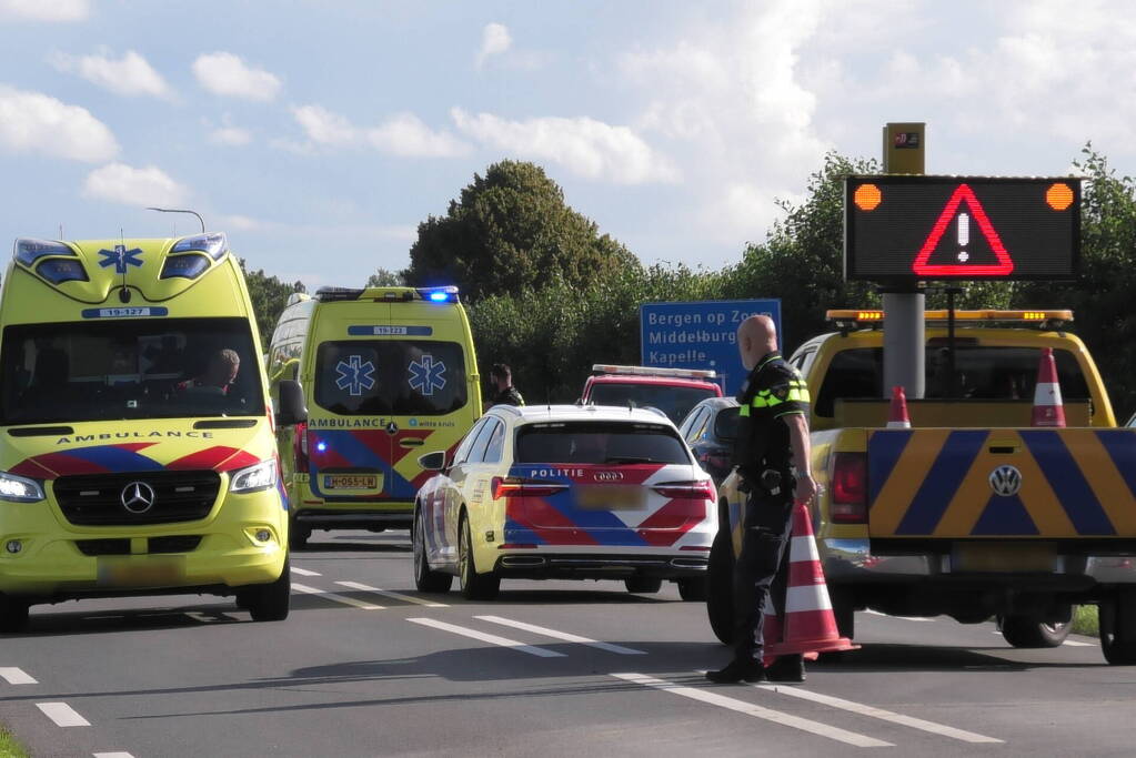 Gewonden bij ongeval tussen meerdere voertuigen