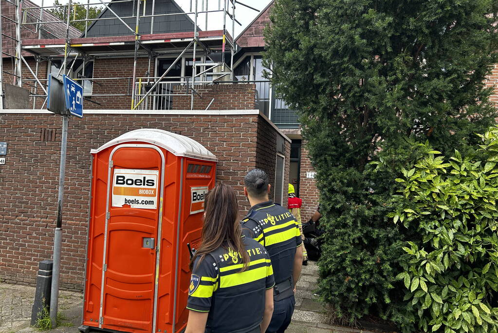 Schoorsteen veroorzaakt rookontwikkeling in woning van buren