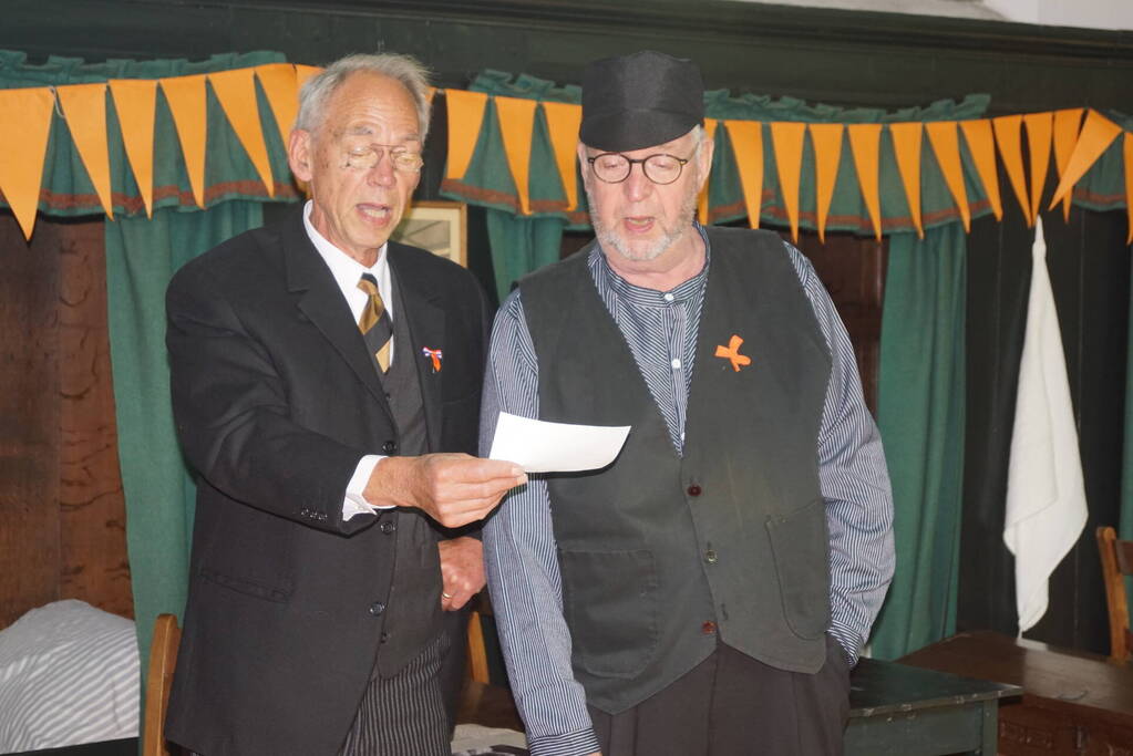 Verjaardag van koningin Wilhelmina wordt gevierd