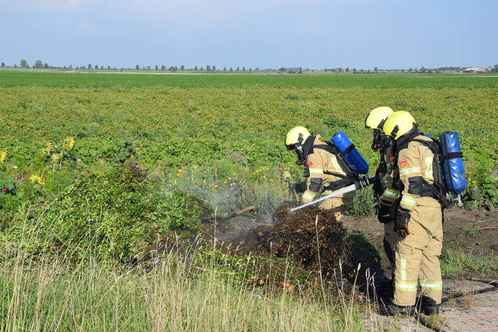 Brand in snoeiafval snel onder controle