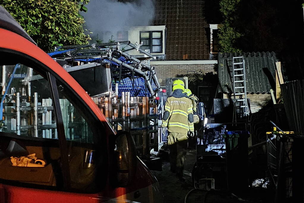 Schuur in achtertuin afgebrand