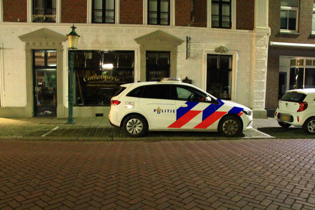 Fietser gewond bij botsing tegen bakwagen