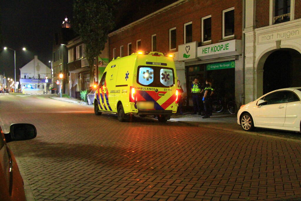 Fietser gewond bij botsing tegen bakwagen