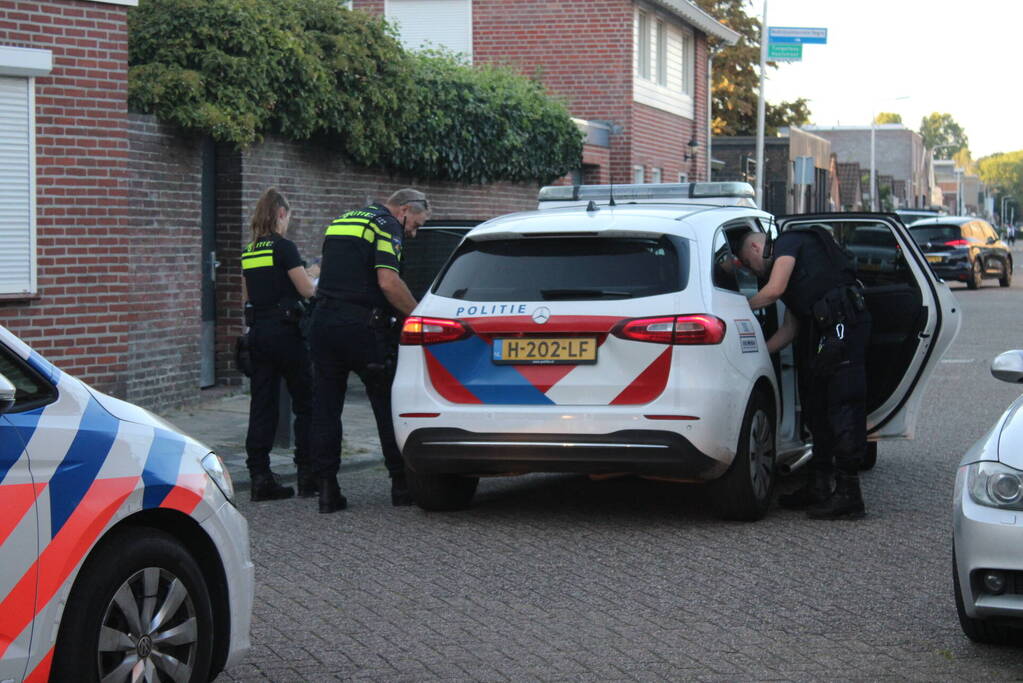 Persoon met vuurwapen aangehouden na bedreiging