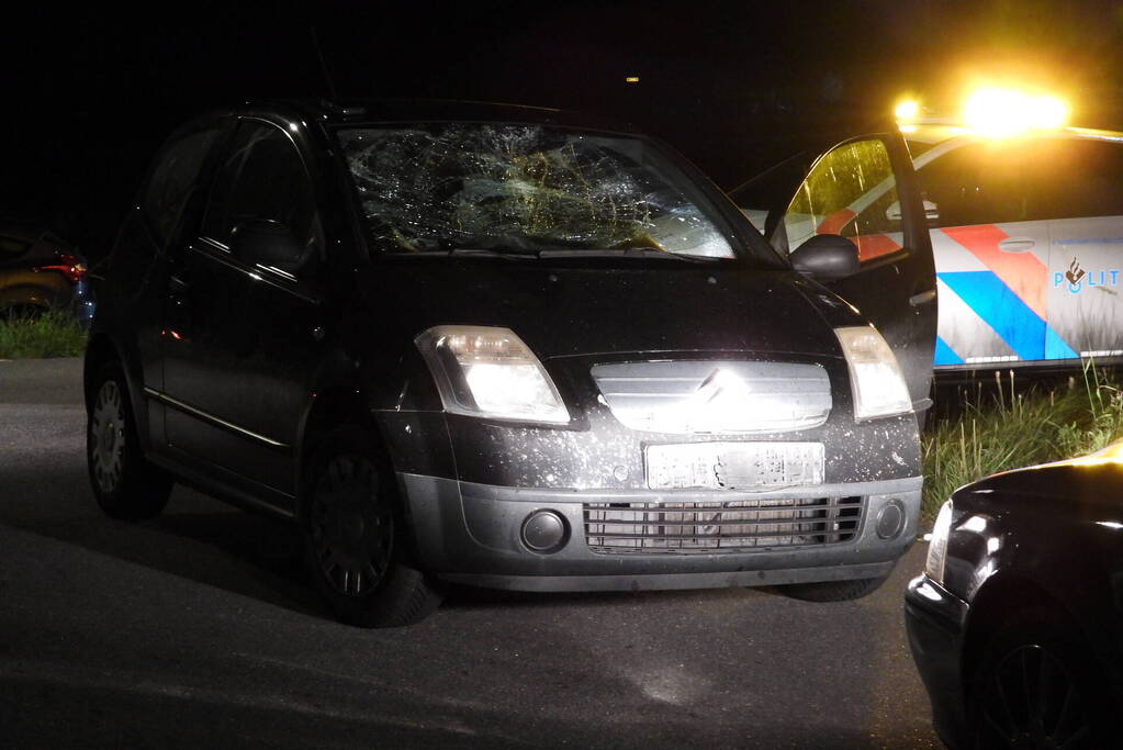 Meisje gewond bij botsing met auto