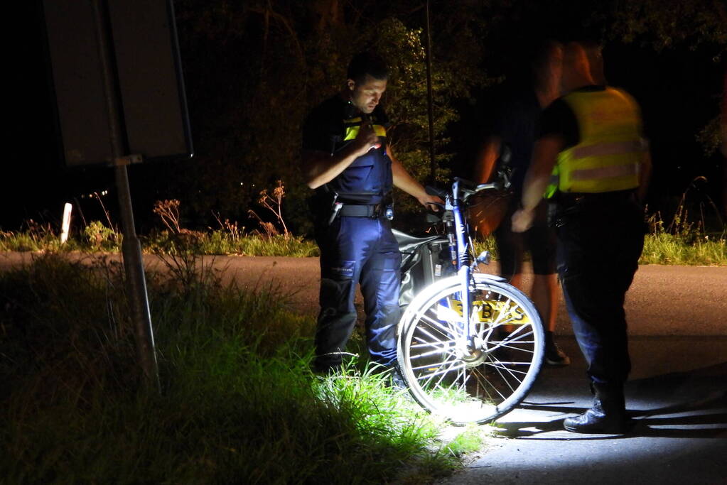 Meisje gewond bij botsing met auto
