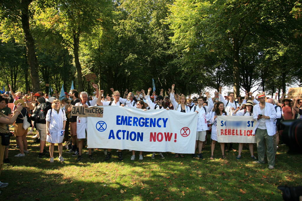 XR-demonstranten verzamelen zich voor nieuwe grote demonstratie