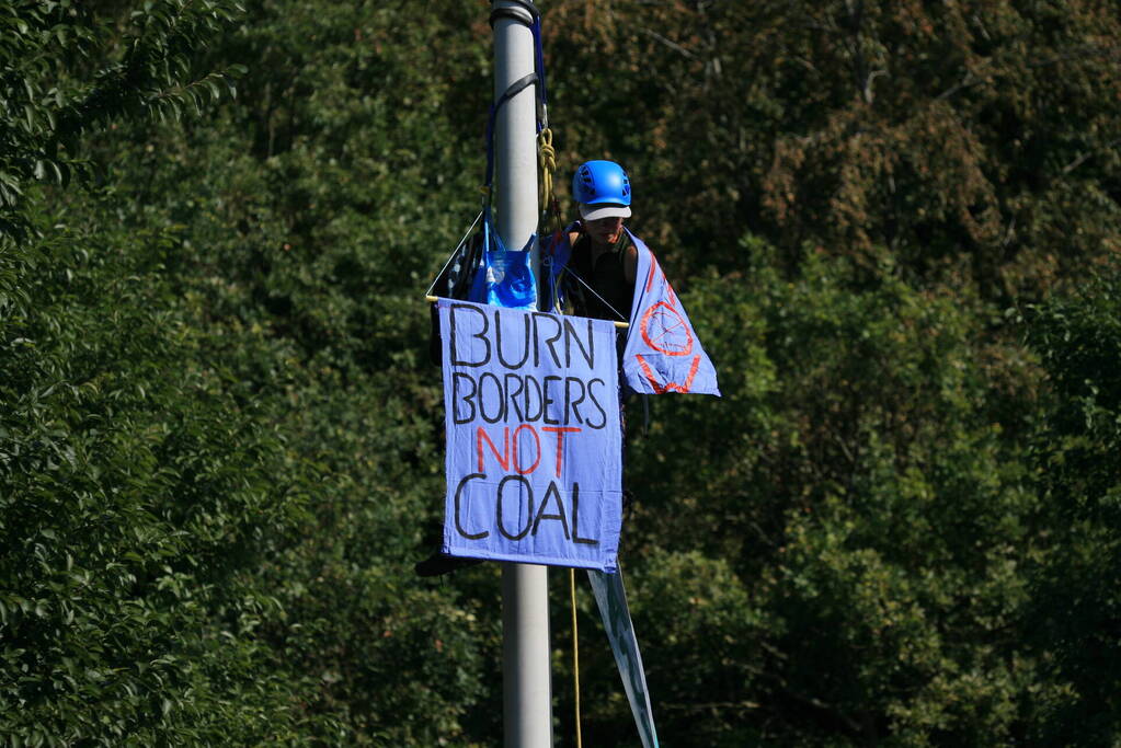 XR-demonstranten verzamelen zich voor nieuwe grote demonstratie