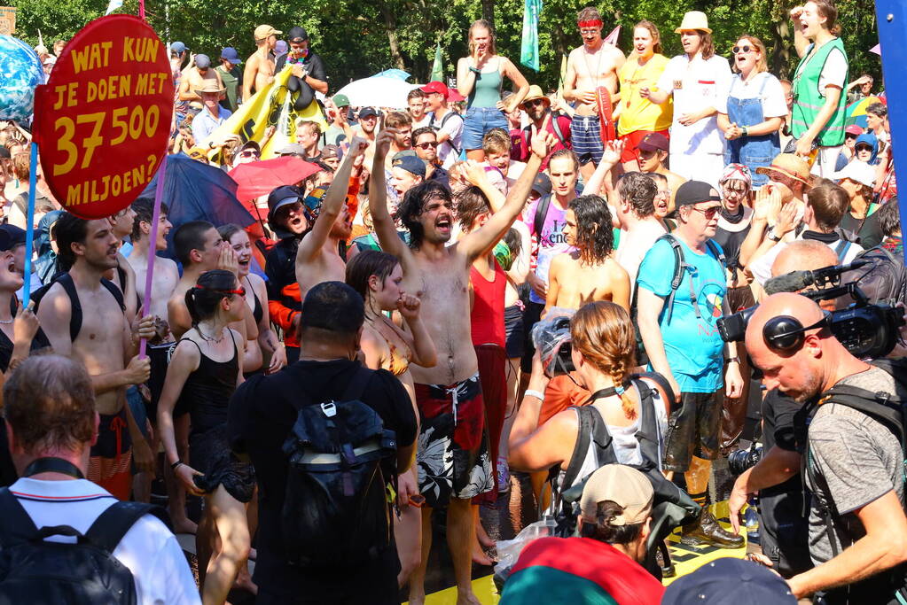 XR-demonstranten verzamelen zich voor nieuwe grote demonstratie