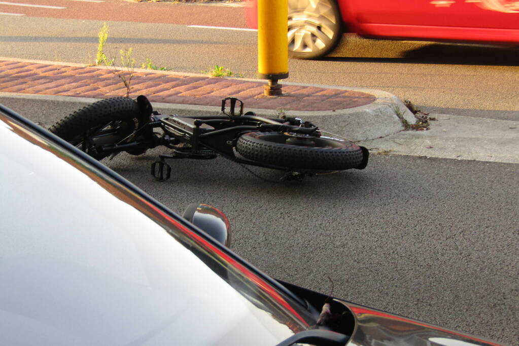 Twee gewonden bij ernstig ongeval tussen automobilist en fatbike