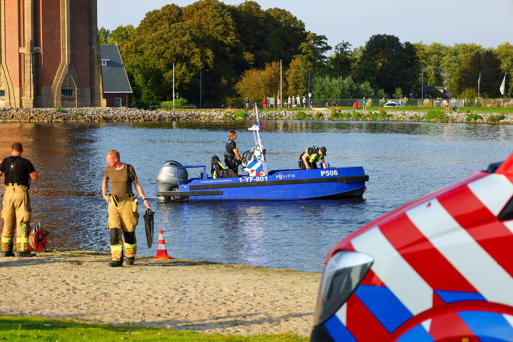 Grote zoekactie naar vermiste man in water