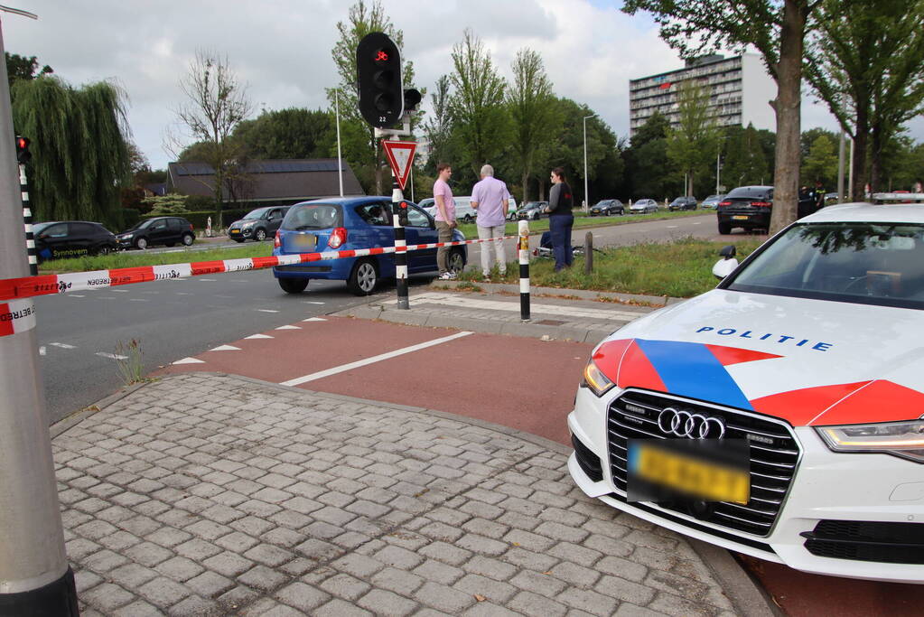 Kind op fiets ernstig gewond bij botsing met automobilist