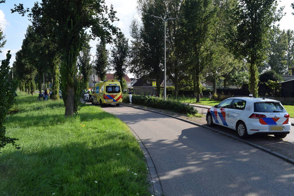 Automobilist en fietser in botsing