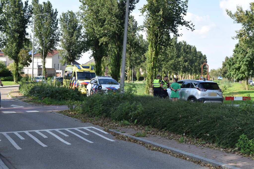 Automobilist en fietser in botsing